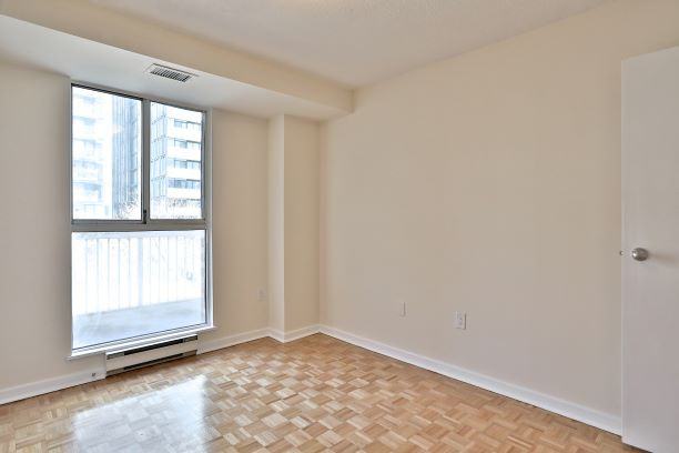 25 Wellesley Street East - Photo 2 of 41