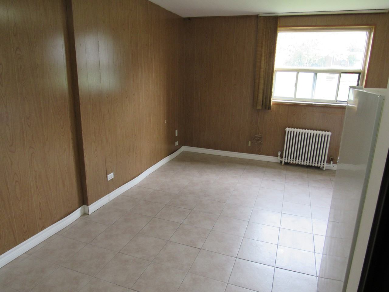 921-937 Wilson Avenue - Photo 3 of 29