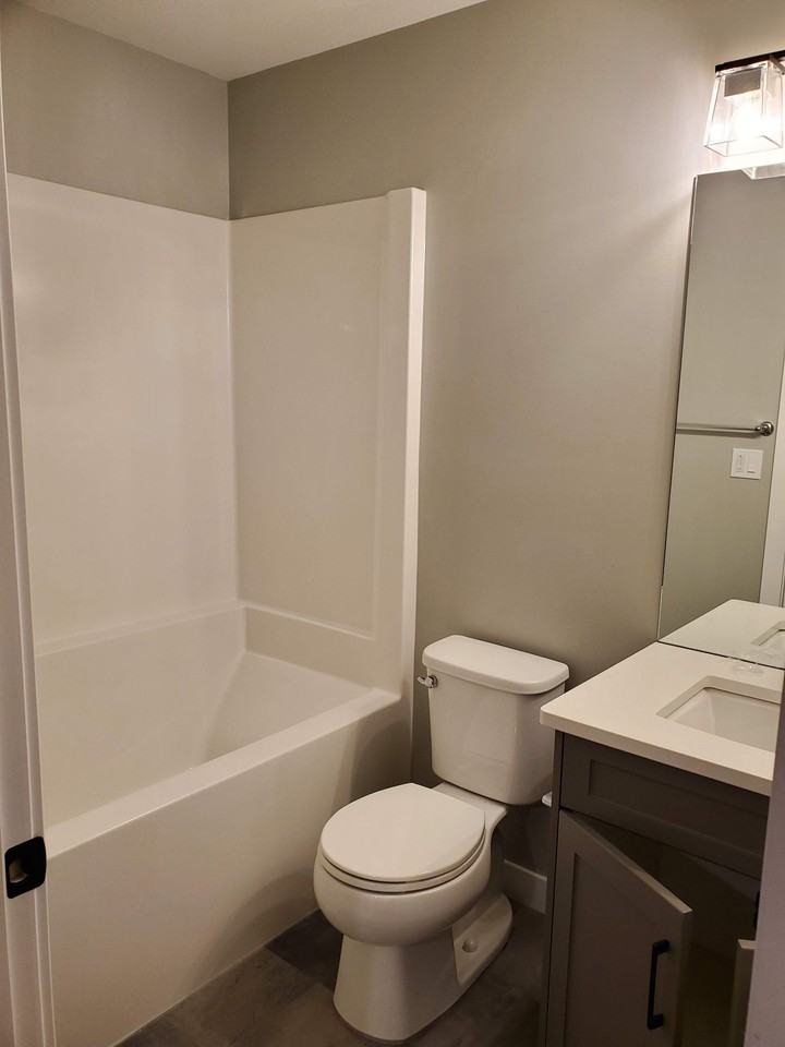 McFaull Manor - Photo 2 of 5