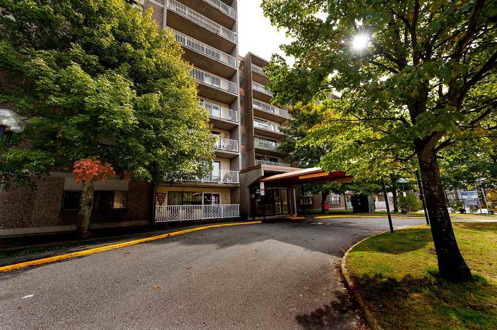 411 Ellerdale Street - Photo 2 of 15