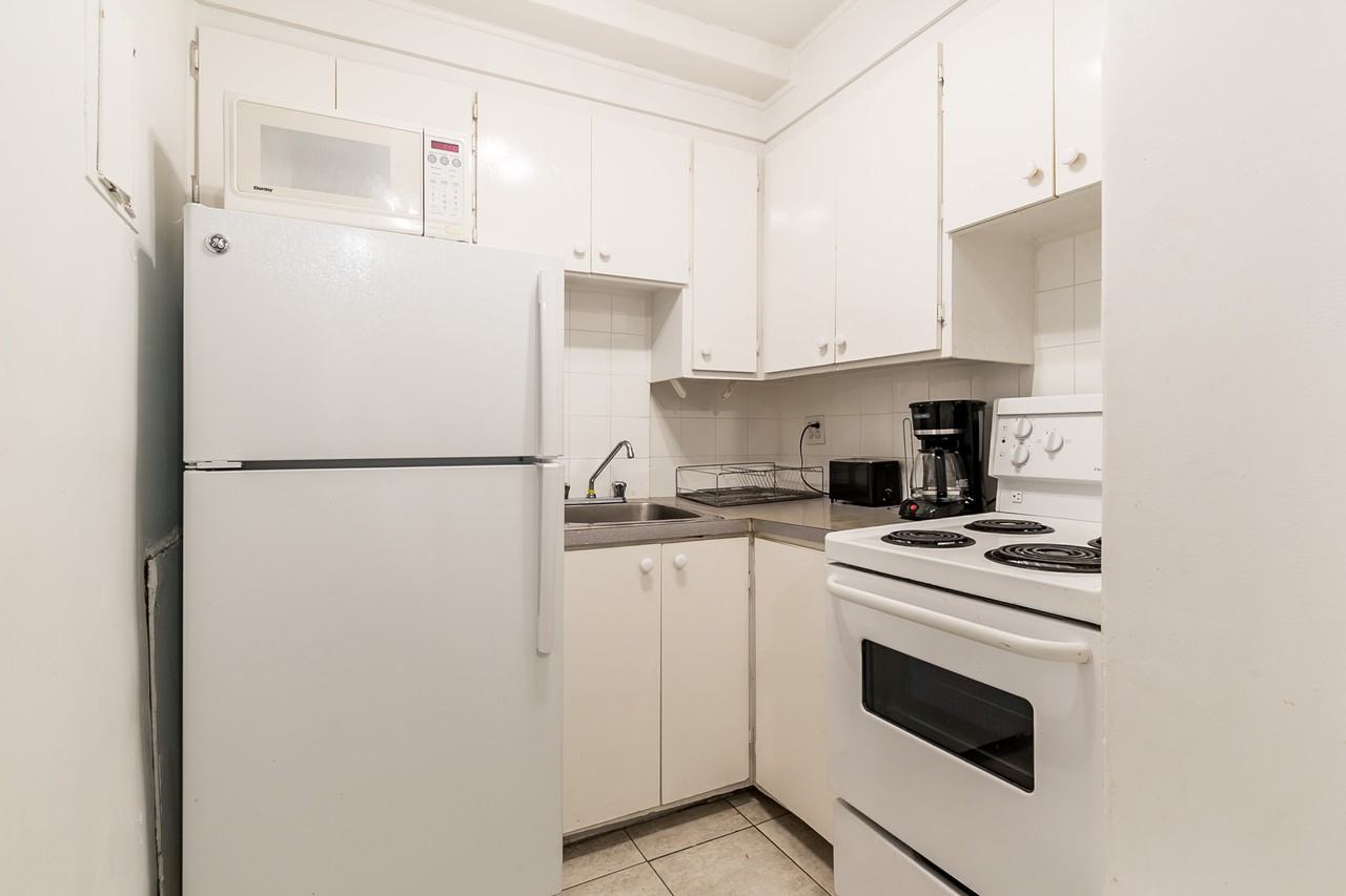 3505 SteFamille Apartments 3505 Rue SainteFamille, Montréal, QC H2X