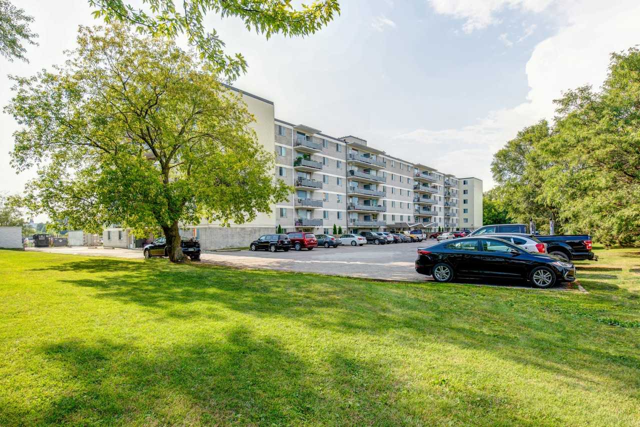 Glen Suites Apartments 822 Glen St, Oshawa, ON L1J 3V2 Zumper