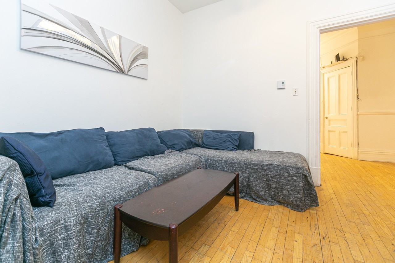 376 Milton Apartments 376 Rue Milton, Montréal, QC H2X 1V9 Zumper