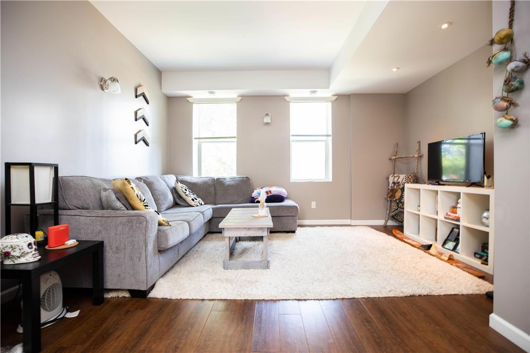 202 614 Simcoe Apartments 614 Simcoe St, Winnipeg, MB R3E 2C1 Zumper