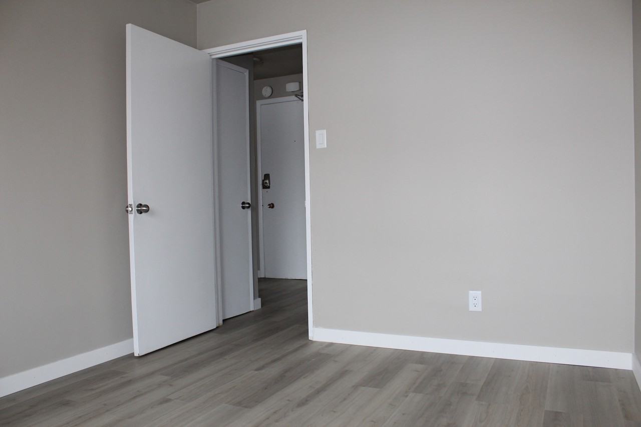 Rosedale Apartments 10959 97 St Nw, Edmonton, AB T5H 2M8 Zumper