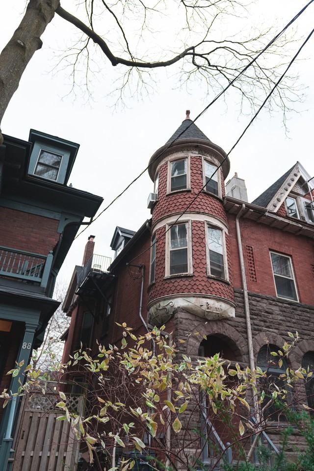 Walmer Mansion Apartments 90 Walmer Rd, Toronto, ON M5R 2X7 Zumper