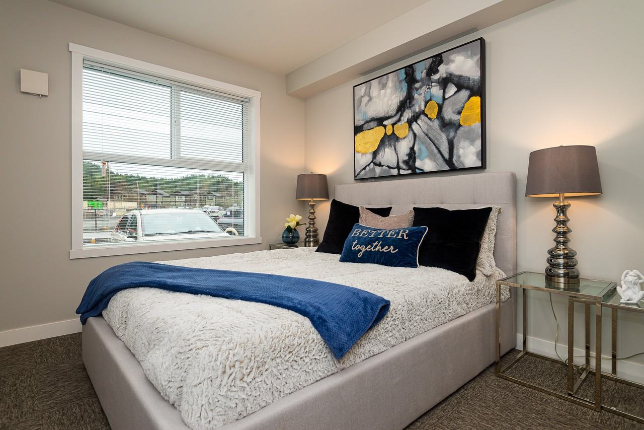 The Aurora - Photo 2 of 12