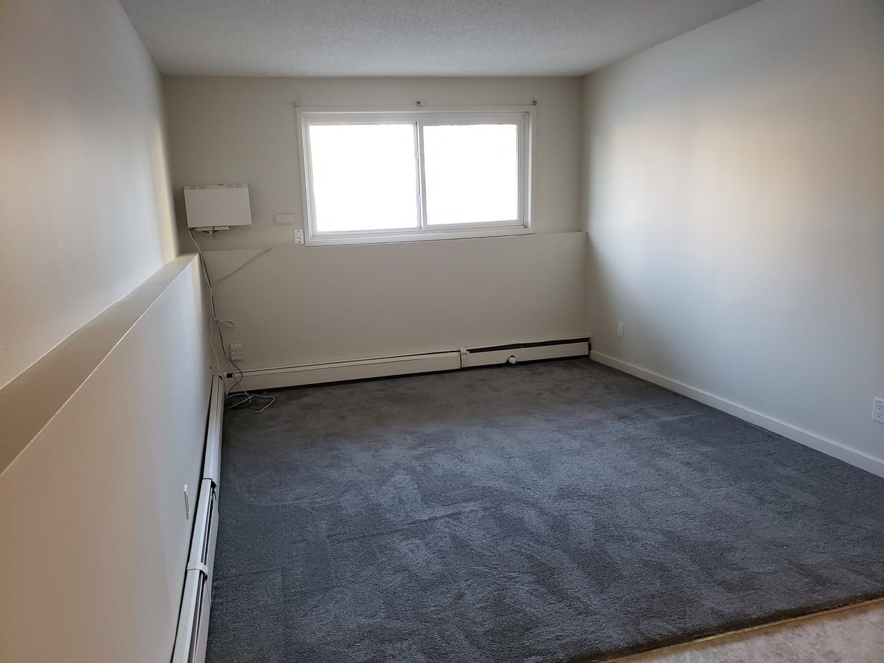 Sylvia Manor - Photo 3 of 5