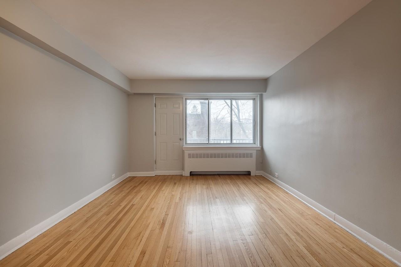 6955 Fielding - Photo 3 of 11