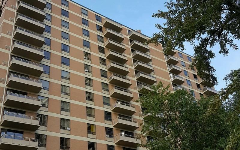 Heathmuir Tower at 450 Walmer Road 450 Walmer Rd, Toronto, ON M5P 2X8