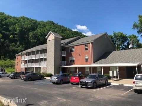 Inez Apartments (Skeeze Ward Manor) - Photo 2 of 14