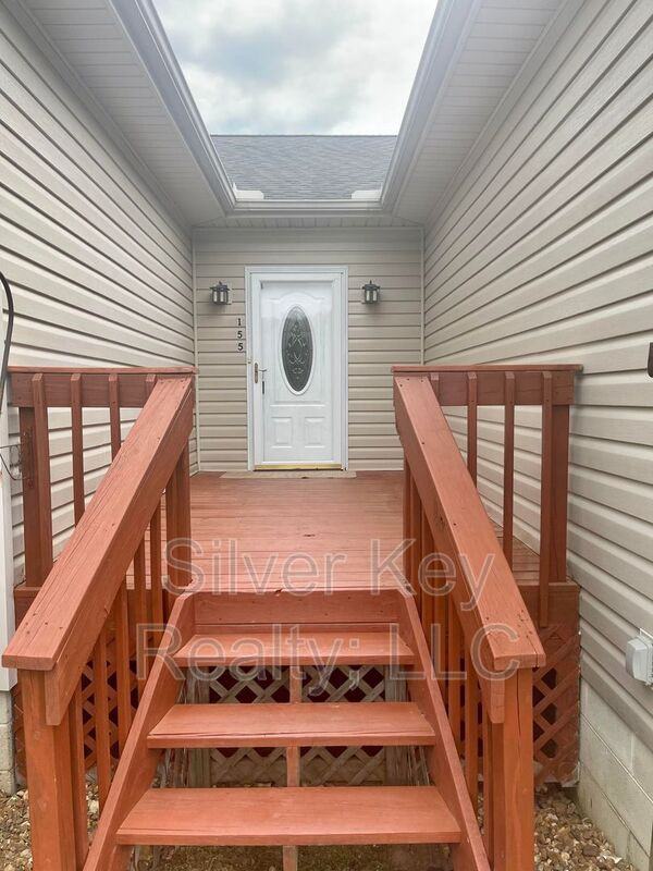 155 Pulliam Ln - Photo 3 of 22