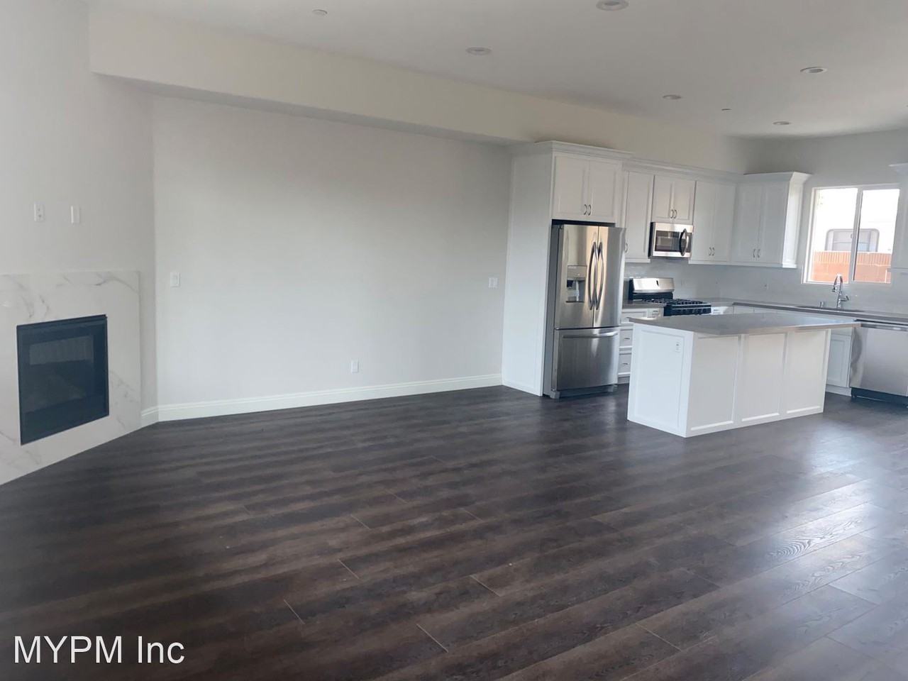 2602 Pacific Coast Hwy - Photo 2 of 17