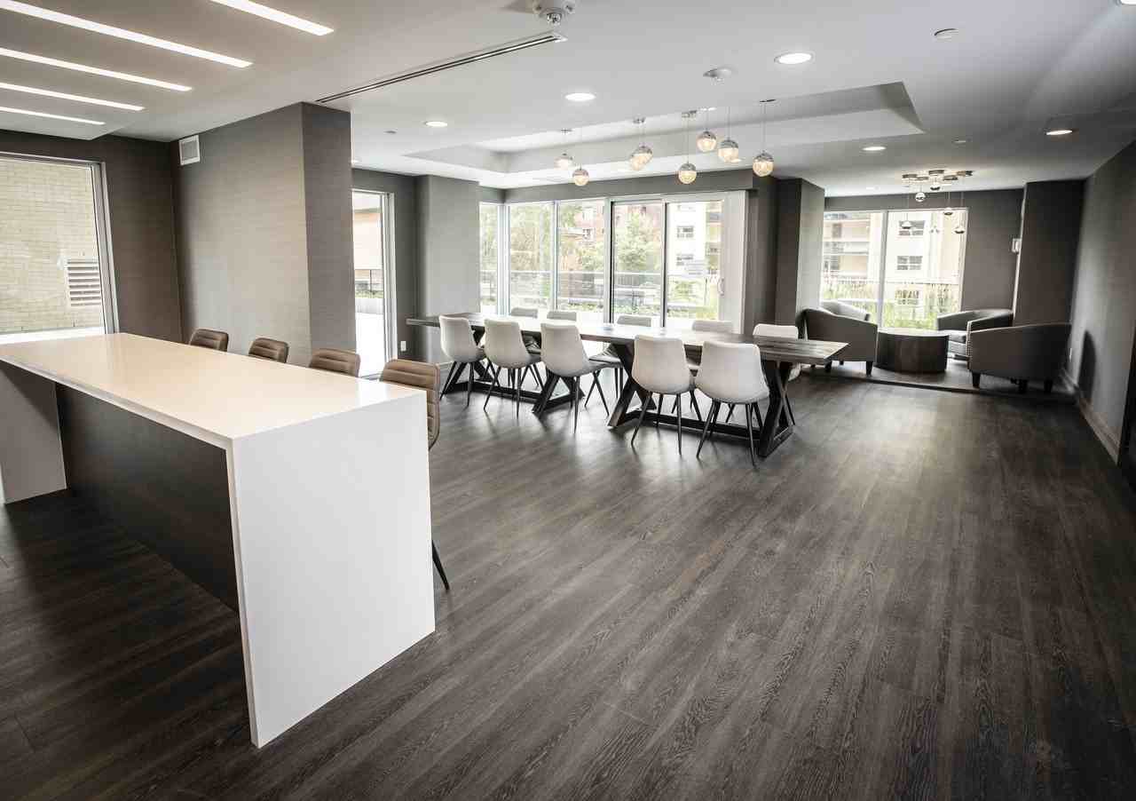 561 Sherbourne - Photo 4 of 16