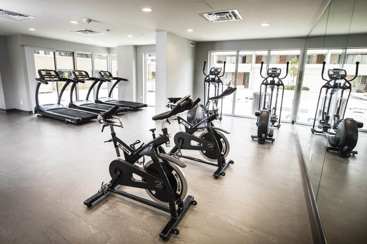 561 Sherbourne - Photo 7 of 16