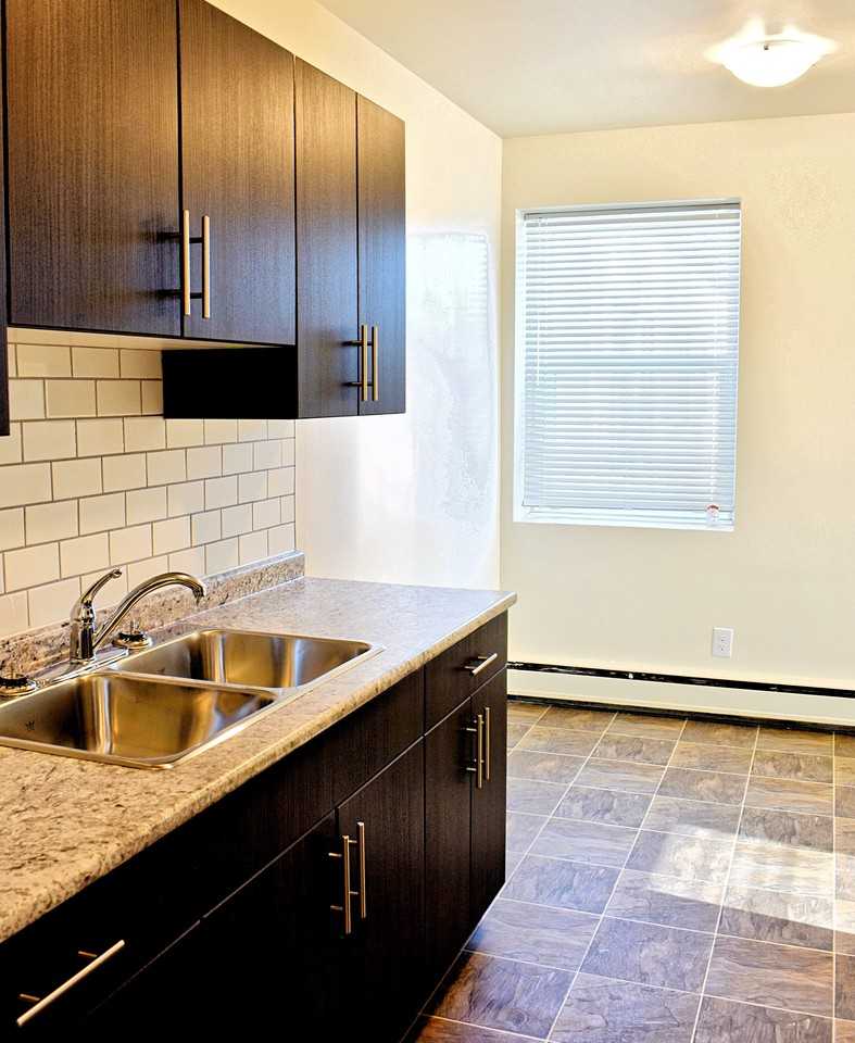 Z188/192 Anderson Avenue - Photo 3 of 10