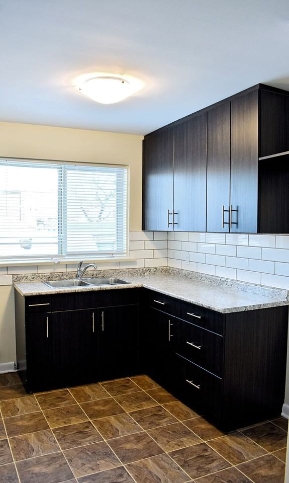 401 Stradbrook - Photo 2 of 7