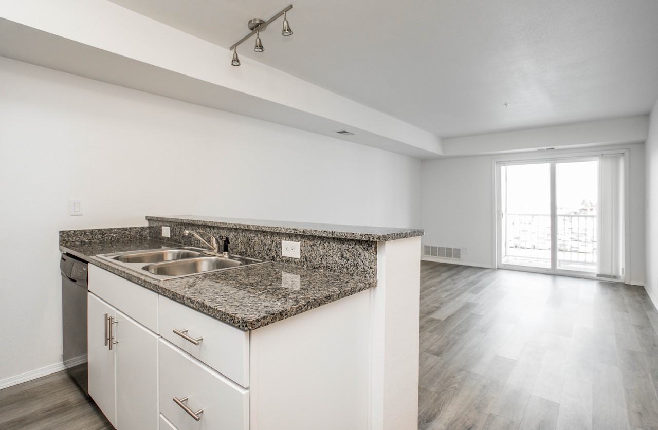 Rochdale Crossing Apartments 5929 Rochdale Blvd, Regina, SK S4X 0M3