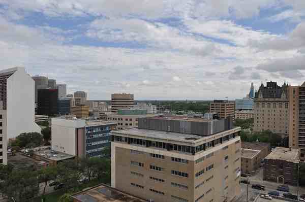 Chateau 100 - Photo 6 of 34