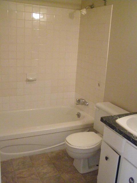 Roseland Village Apartments 14000 88a St Nw, Edmonton, AB T5E None