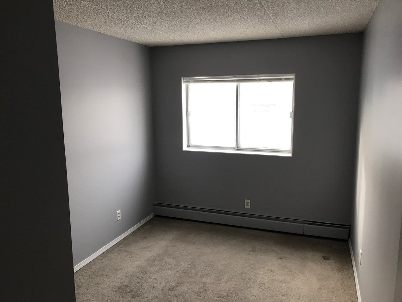 Bonnie Doon Manor Apartments 9107 88 Ave Nw, Edmonton, AB T6C 1M2