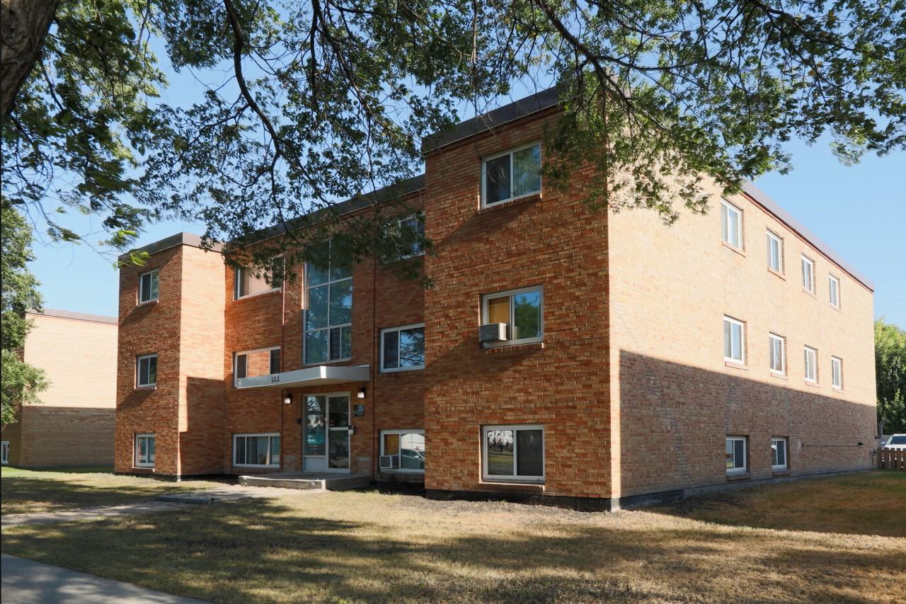 Sheldon Manor Apartments 122 Kildare Ave E, Winnipeg, MB R2C 0P2 Zumper