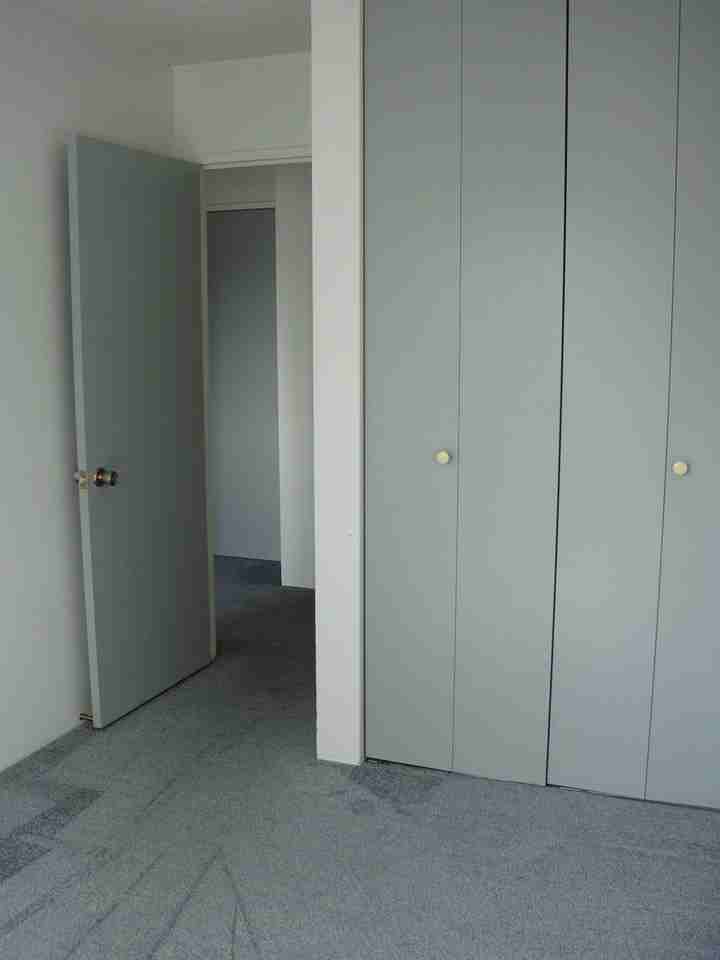 Elk Apartments - Photo 3 of 6