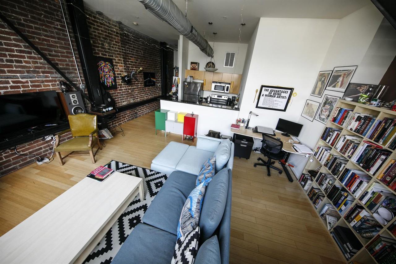 T and E Apartments - Photo 2 of 9