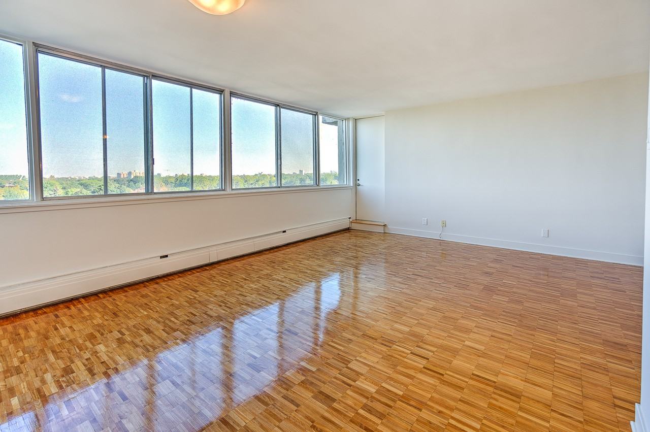 Fairway House 6505 Ch De La CôteSaintLuc, Côte SaintLuc, QC H4V