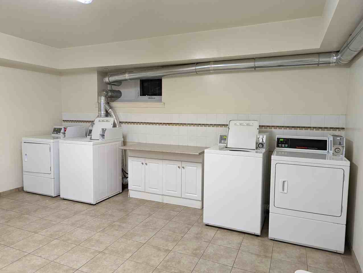 Maple Apartments - Photo 5 of 5