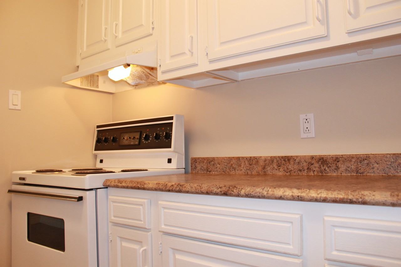 Pleasantville Apartments - Photo 4 of 8