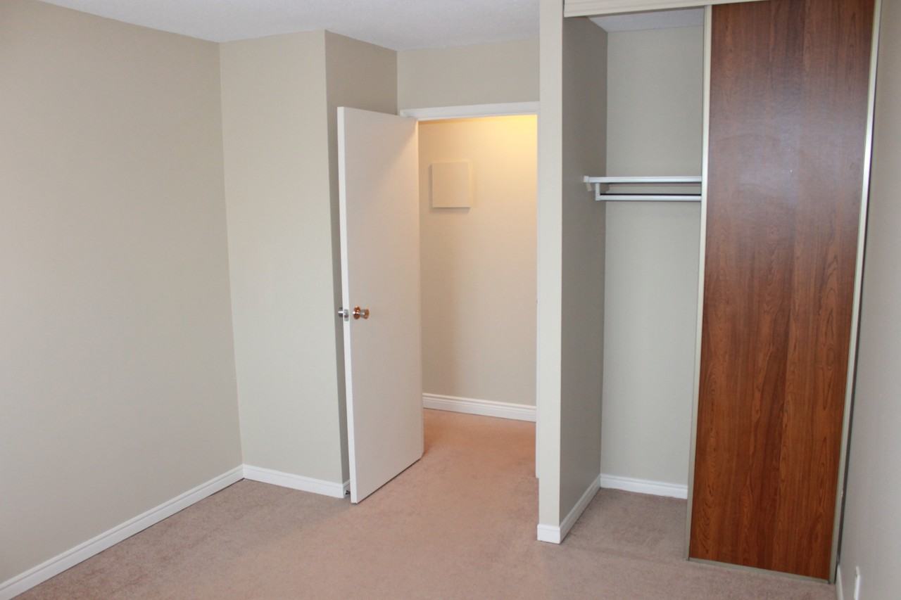 Pleasantville Apartments - Photo 6 of 8