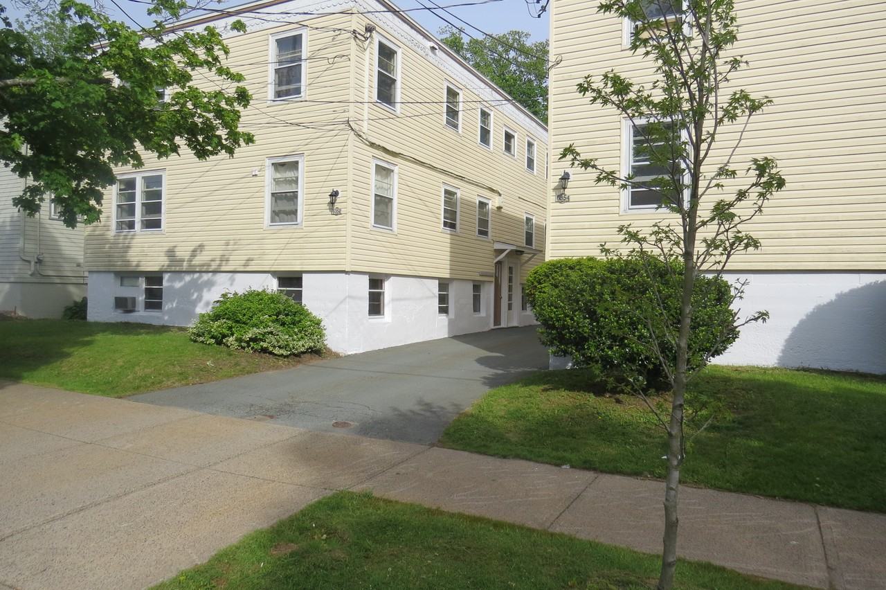 The Edinburgh - Photo 2 of 4