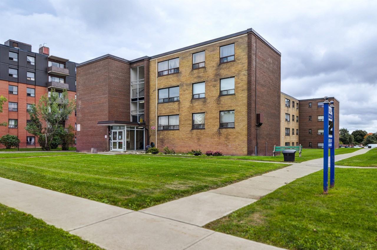 1535 / 1545 Birchmount Apartments - Photo 5 of 50