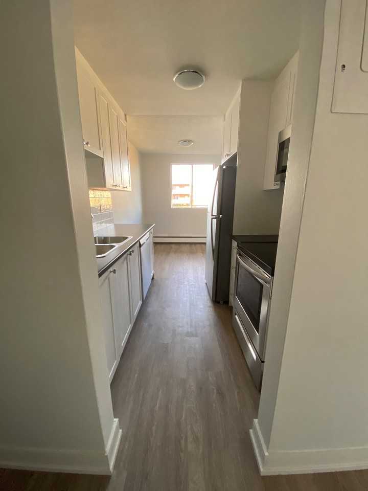 750 Kipps Lane - Photo 2 of 13