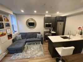 featured image of 2077 Boulevard De Maisonneuve Ouest