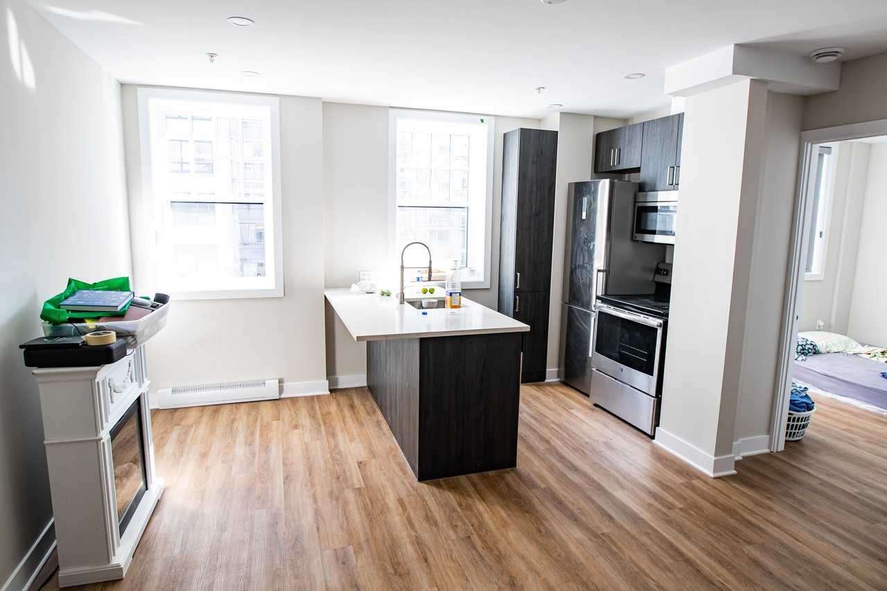 2077 Boulevard de Maisonneuve - Photo 4 of 26