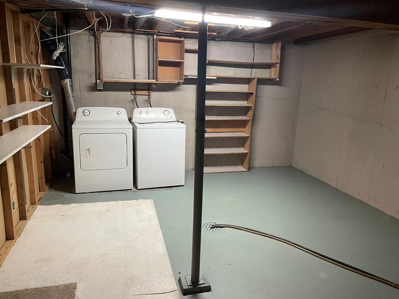 La Verendrye Apartments in North St. Boniface, Winnipeg, MB R2H 0B6