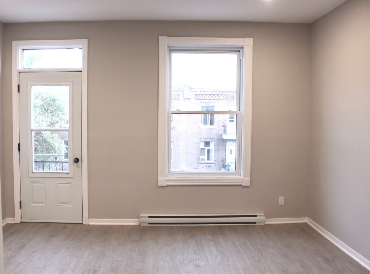 3e Avenue - Photo 2 of 15