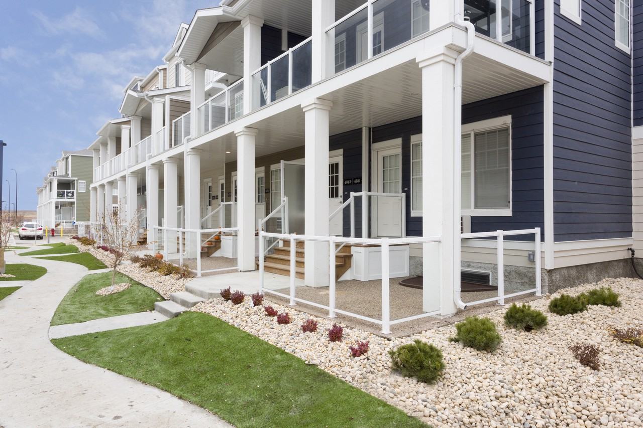 Brio Brownstones - Photo 2 of 22