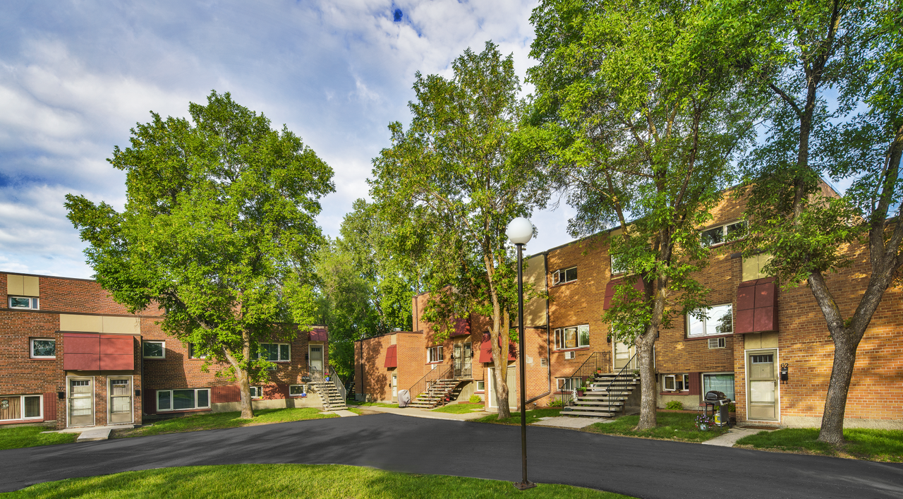 Molson Gardens Apartments 1200 Molson St 1200 122, Winnipeg, MB
