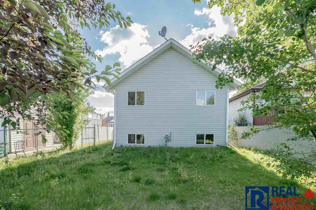 90A Street - 6231 - 1 - Photo 2 of 28