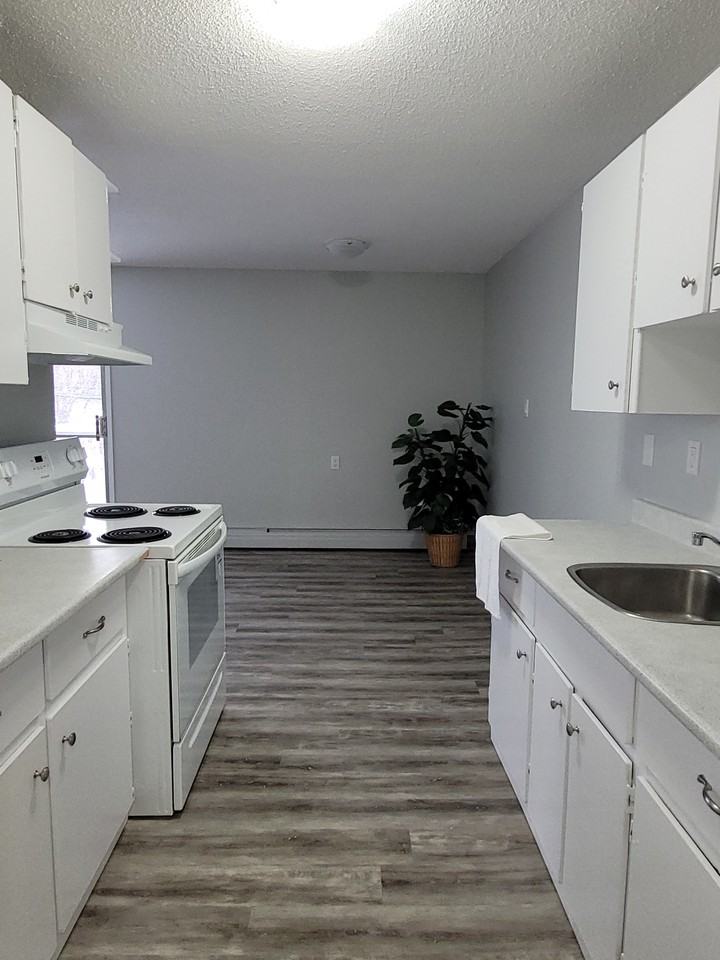 Rosewood - Photo 3 of 22