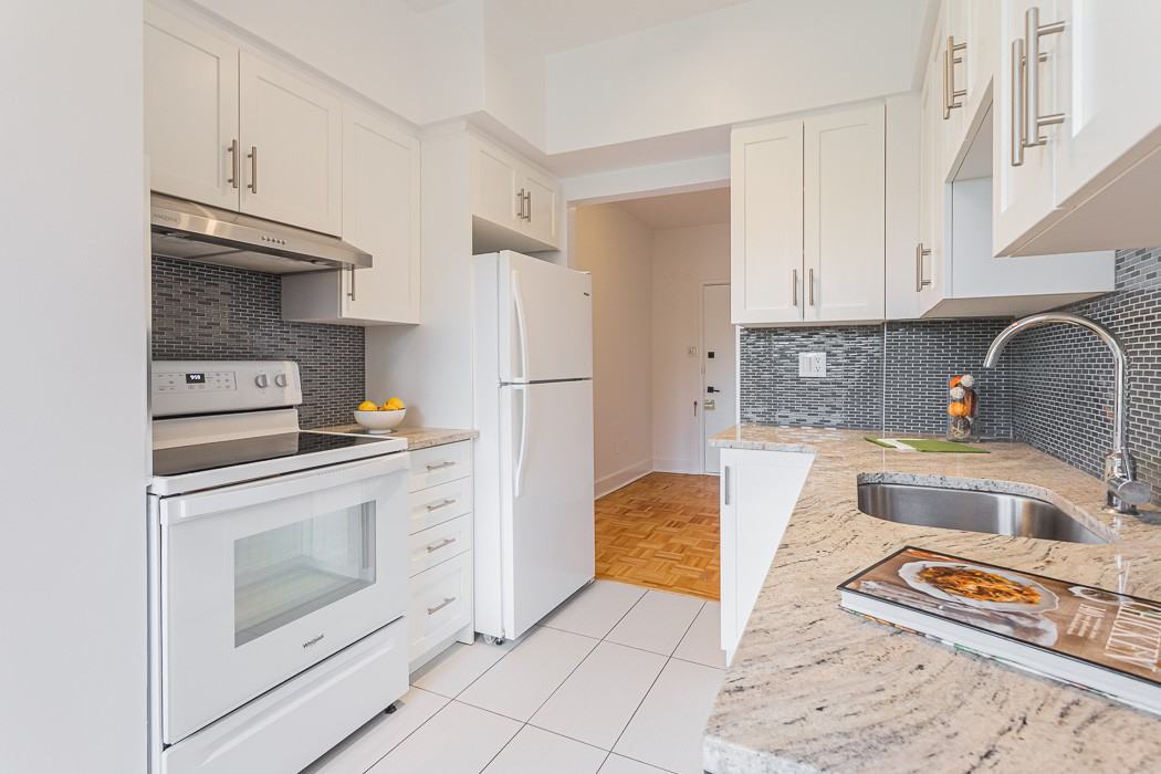 1000 Av Pratt - Photo 2 of 25