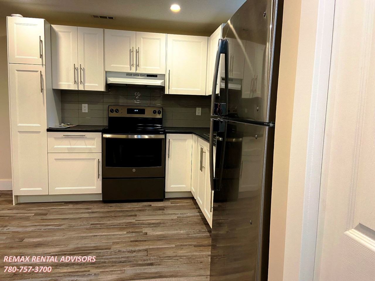 7324 131a Ave Nw - Photo 3 of 10