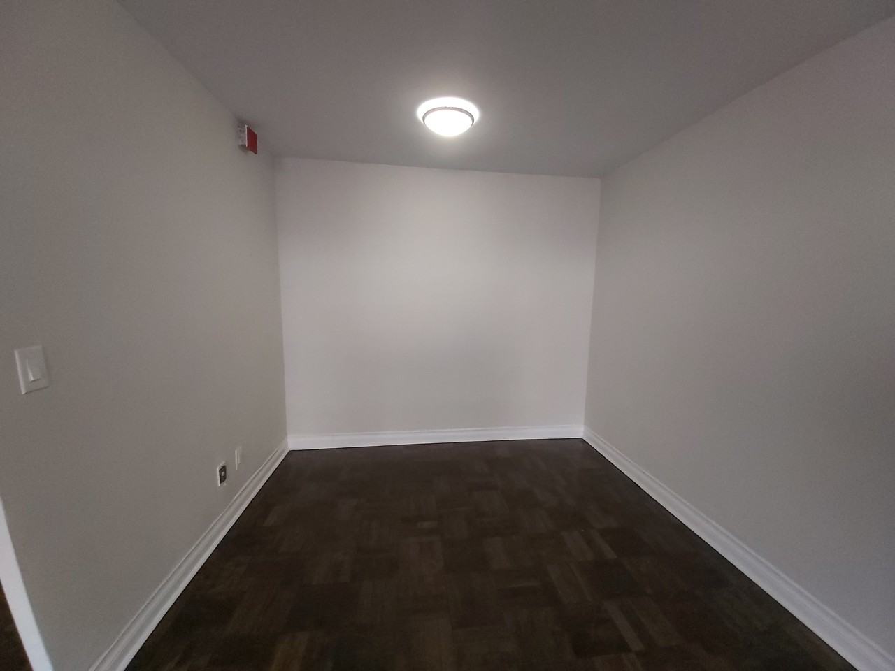 3000 Queen St E - Photo 3 of 13