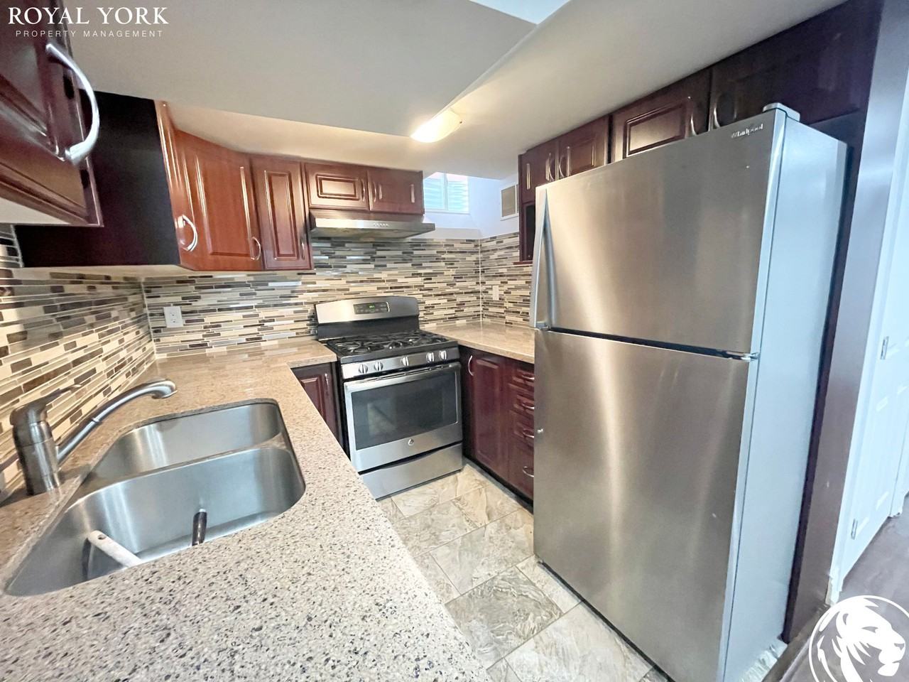 77 Riverhill Dr #2 - Photo 2 of 43