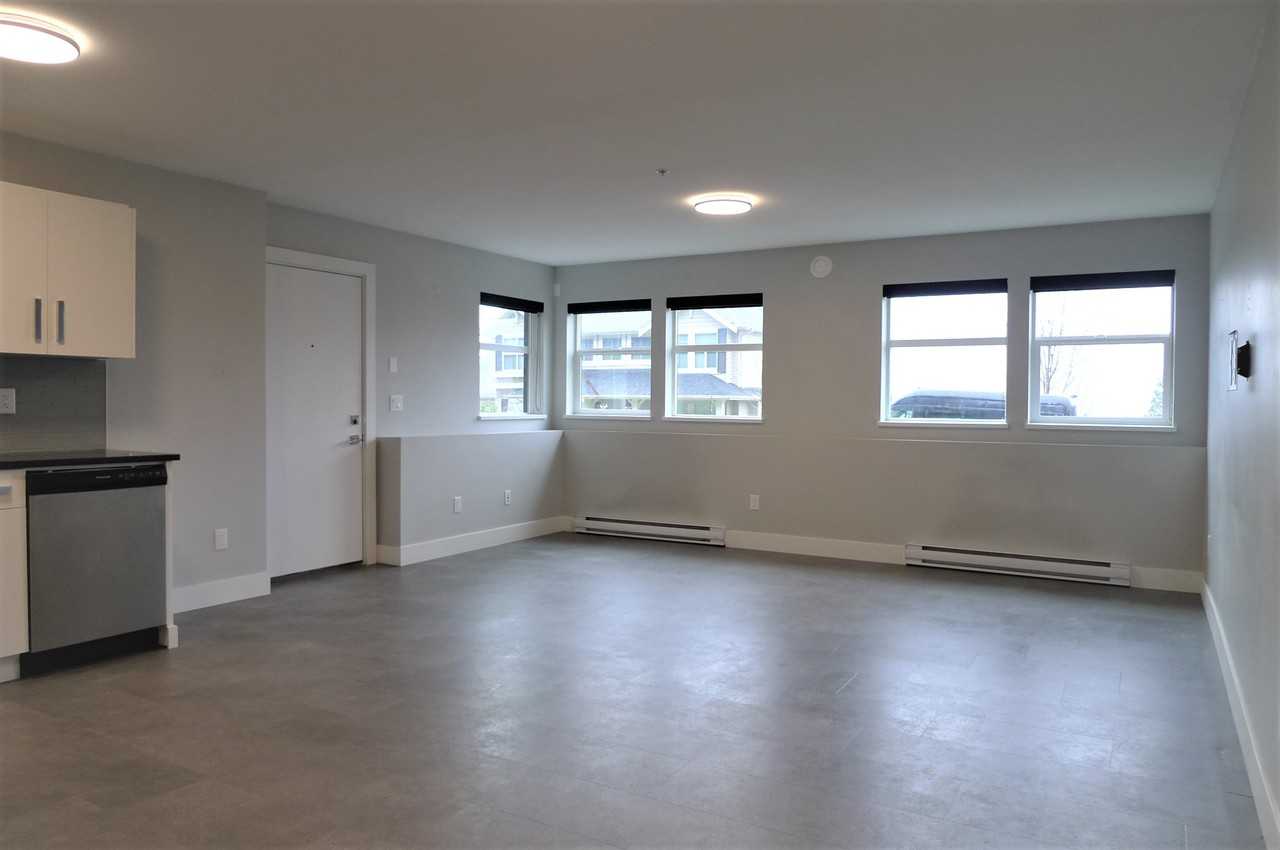 25588 Godwin Dr - Photo 3 of 18