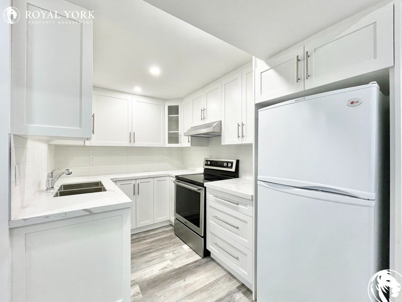 132 Castlehill Rd #2 - Photo 2 of 27