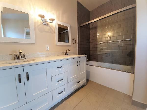 599 East 55th Ave - Photo 2 of 36